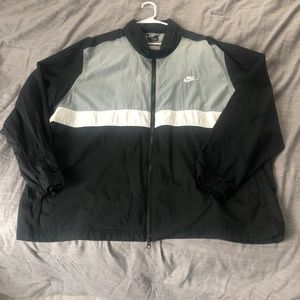 Nike wind breaker